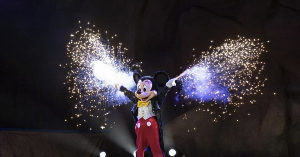 Hollywood Studios - Fantasmic - Um verdadeiro show de luzes com os melhores personagens Disney!