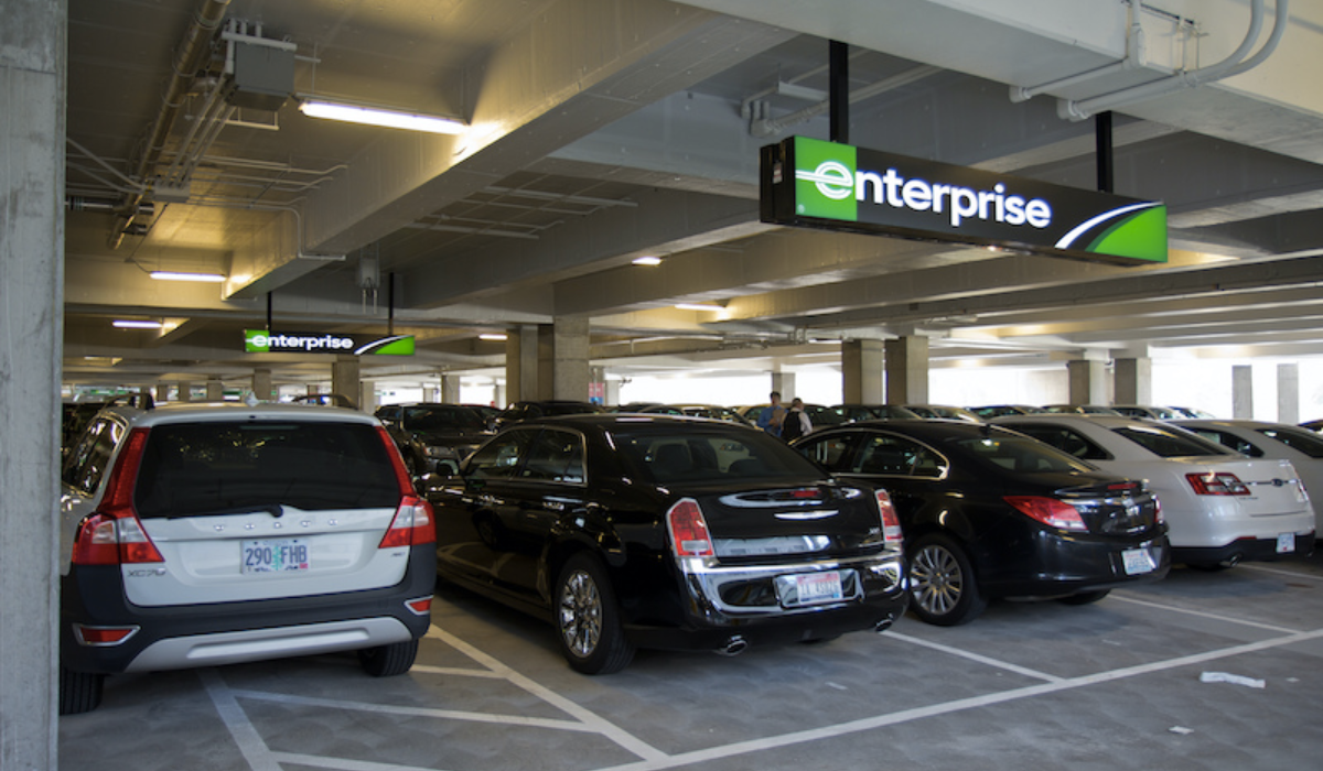 Aluguel de Carros em Orlando /Pátio da Enterprise