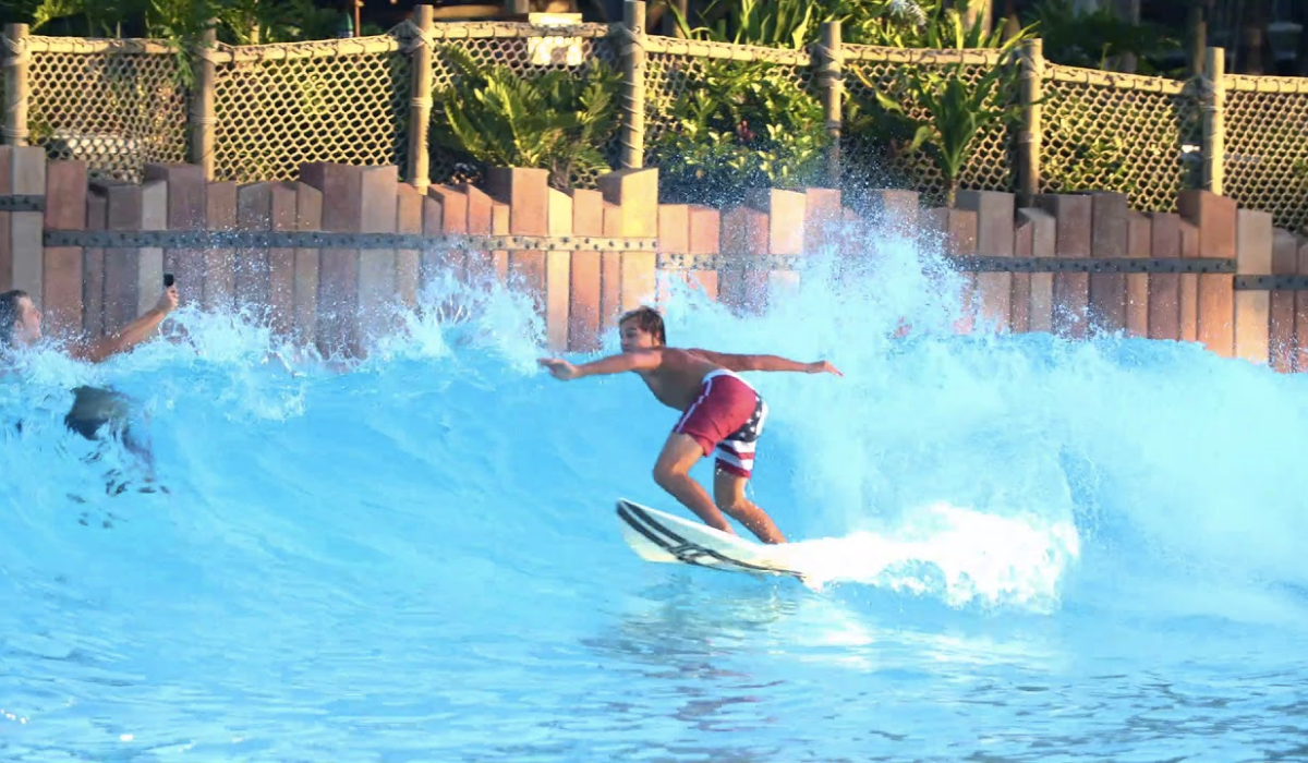 Typhoon Lagoon Surf Pool/Disney