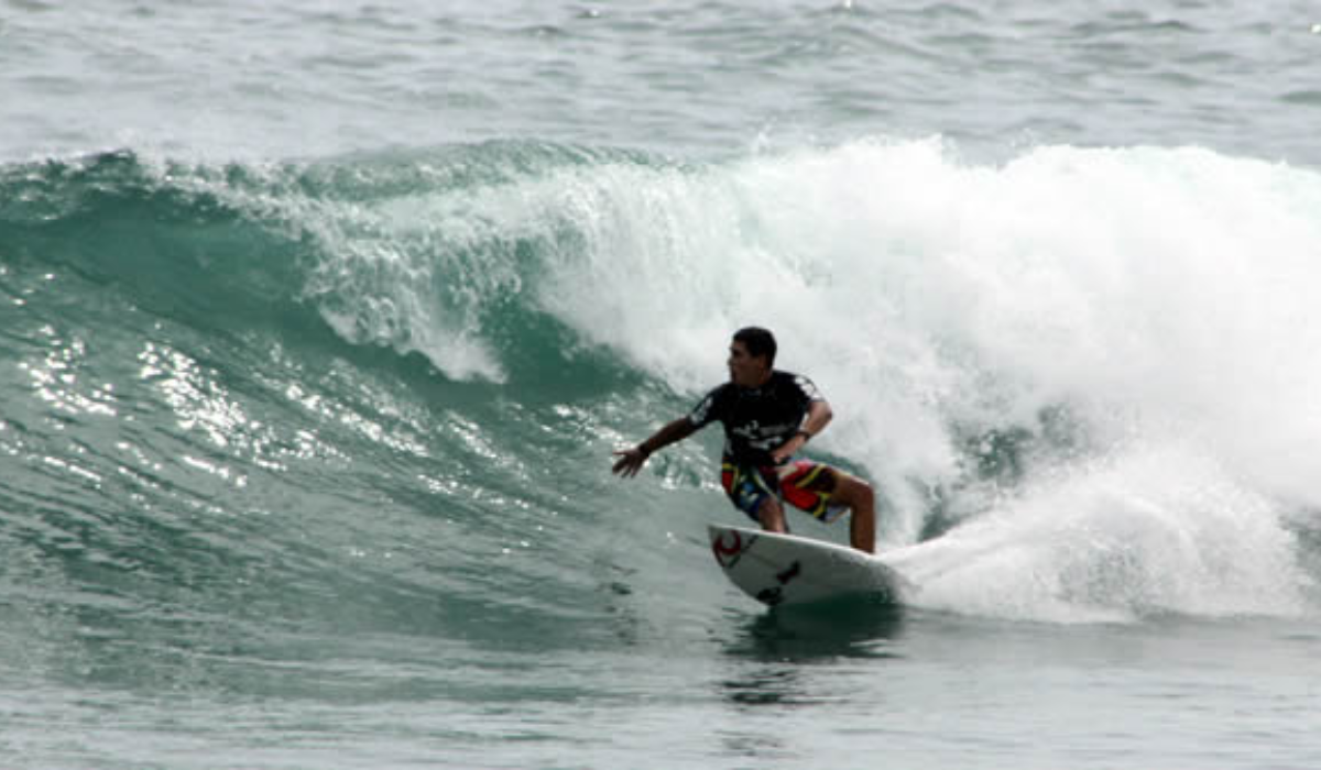 Playa Brava, a praia dos surfistas para os amantes de aventuras no mar