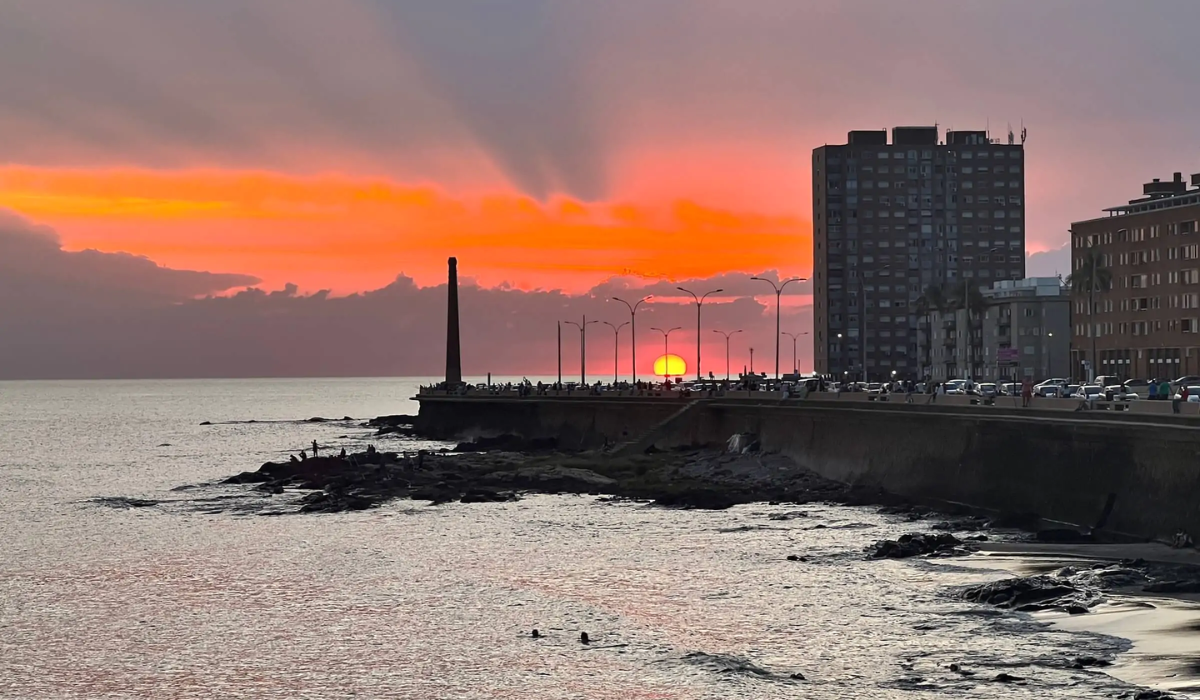 Pôr-do-sol na Rambla - Montevidéu